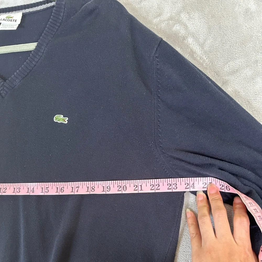 Lacoste men’s v- neck navy blue pullover cotton sweater - Picture 10 of 10